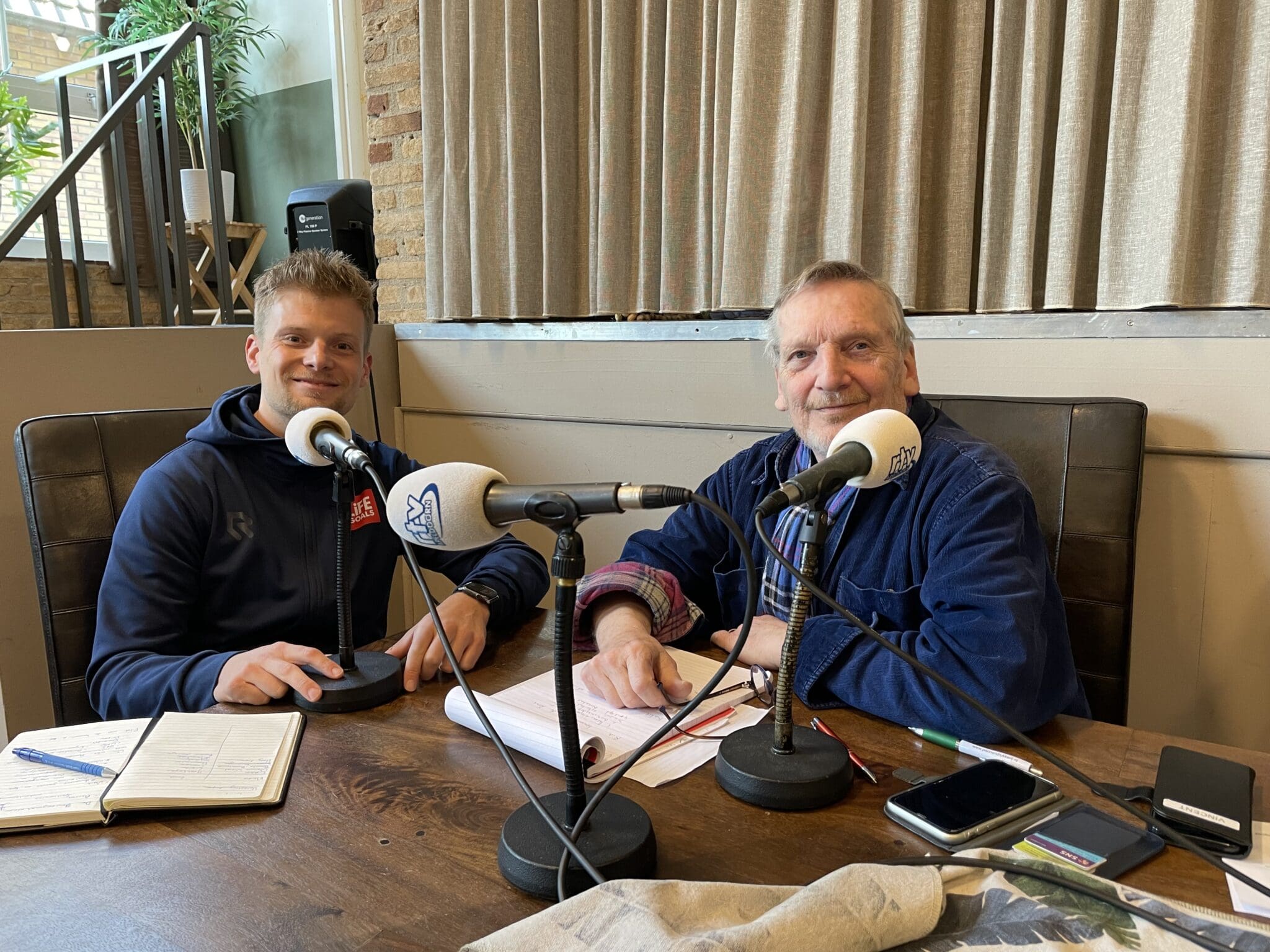 Beweegmakelaar Rik bij Radio Apeldoorn